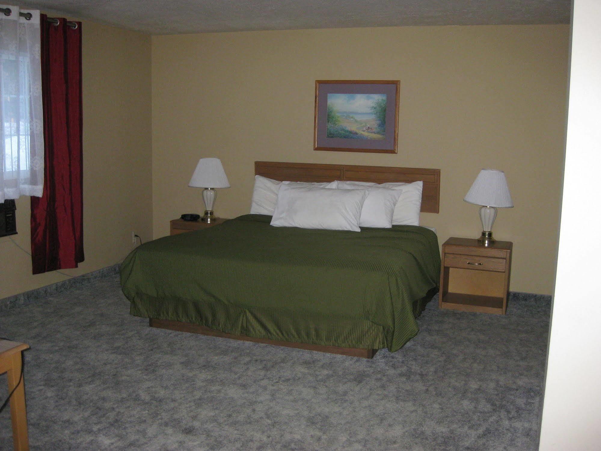 The Inn At Priest Lake Coolin Exterior foto